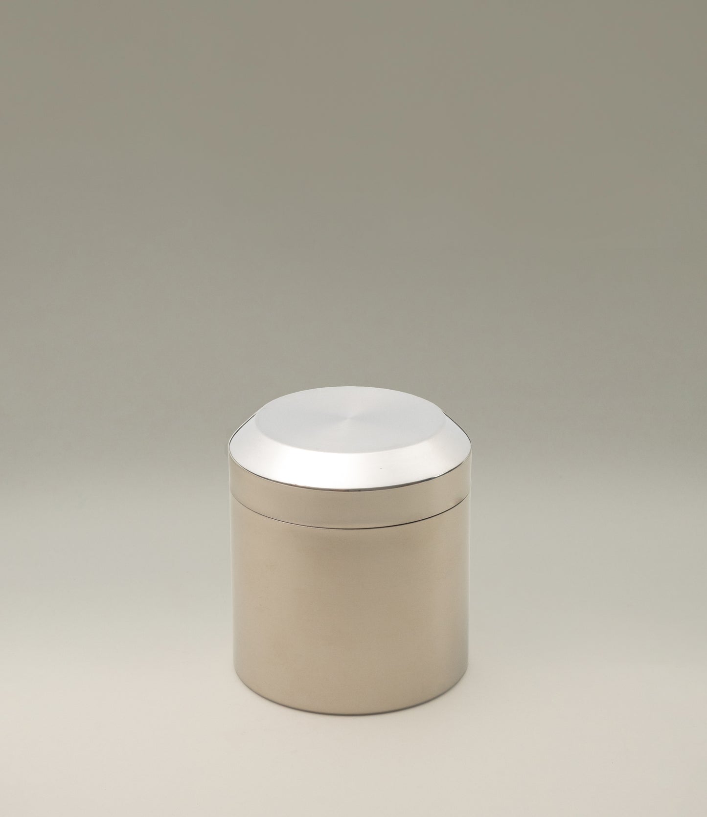 LT Tea Canister from the Japanese brand Kinto. The stainless steel item can hold 450ml of your favorite tea leaves or coffee beans.